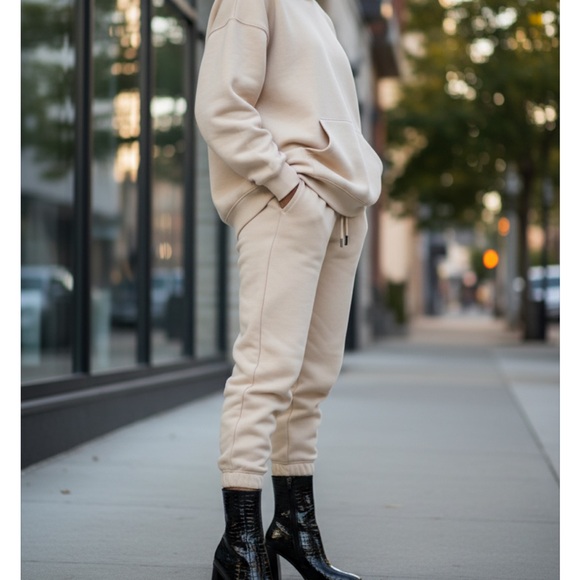 Black Croc-Embossed Ankle Boots Size 8. Nasty Girl Brand - Picture 8 of 12